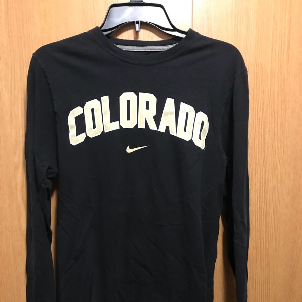 CU Boulder Nike long sleeve t-shirt!